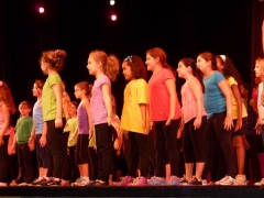 girls-broadway-spectacular-theater-camp