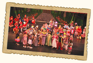 Children performing Rumplestiltskin in theater camp